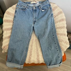 Relaxed Fit Levi’s 550